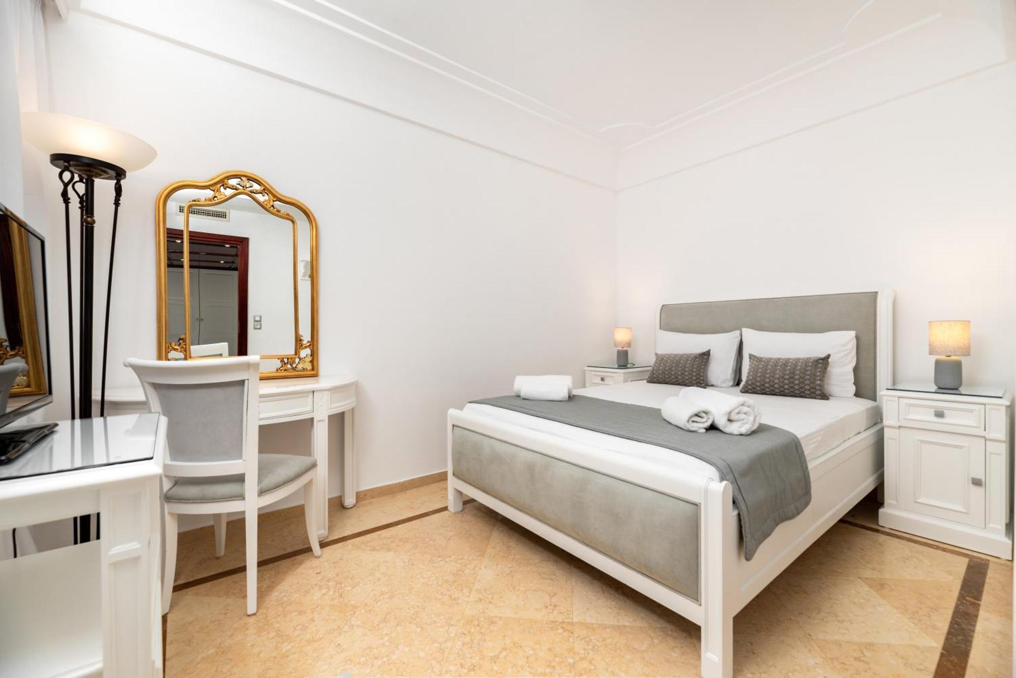 Maison Des Lys - Luxury Suites Akrotiri  Exterior photo